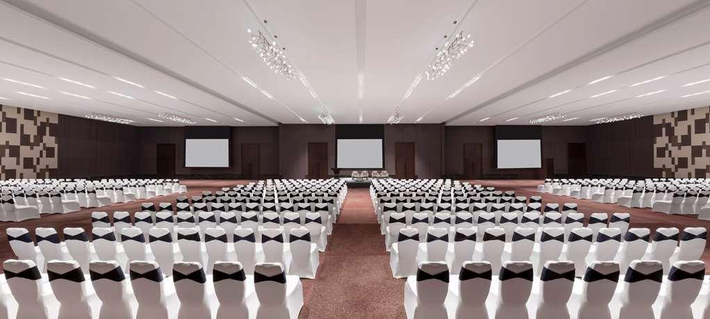 Hilton Garden Inn Bengaluru Embassy Manyata Business Park Удобства фото