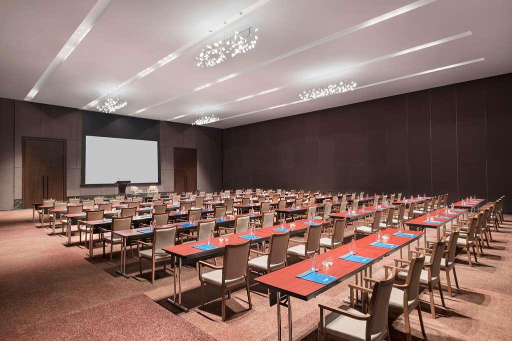Hilton Garden Inn Bengaluru Embassy Manyata Business Park Удобства фото